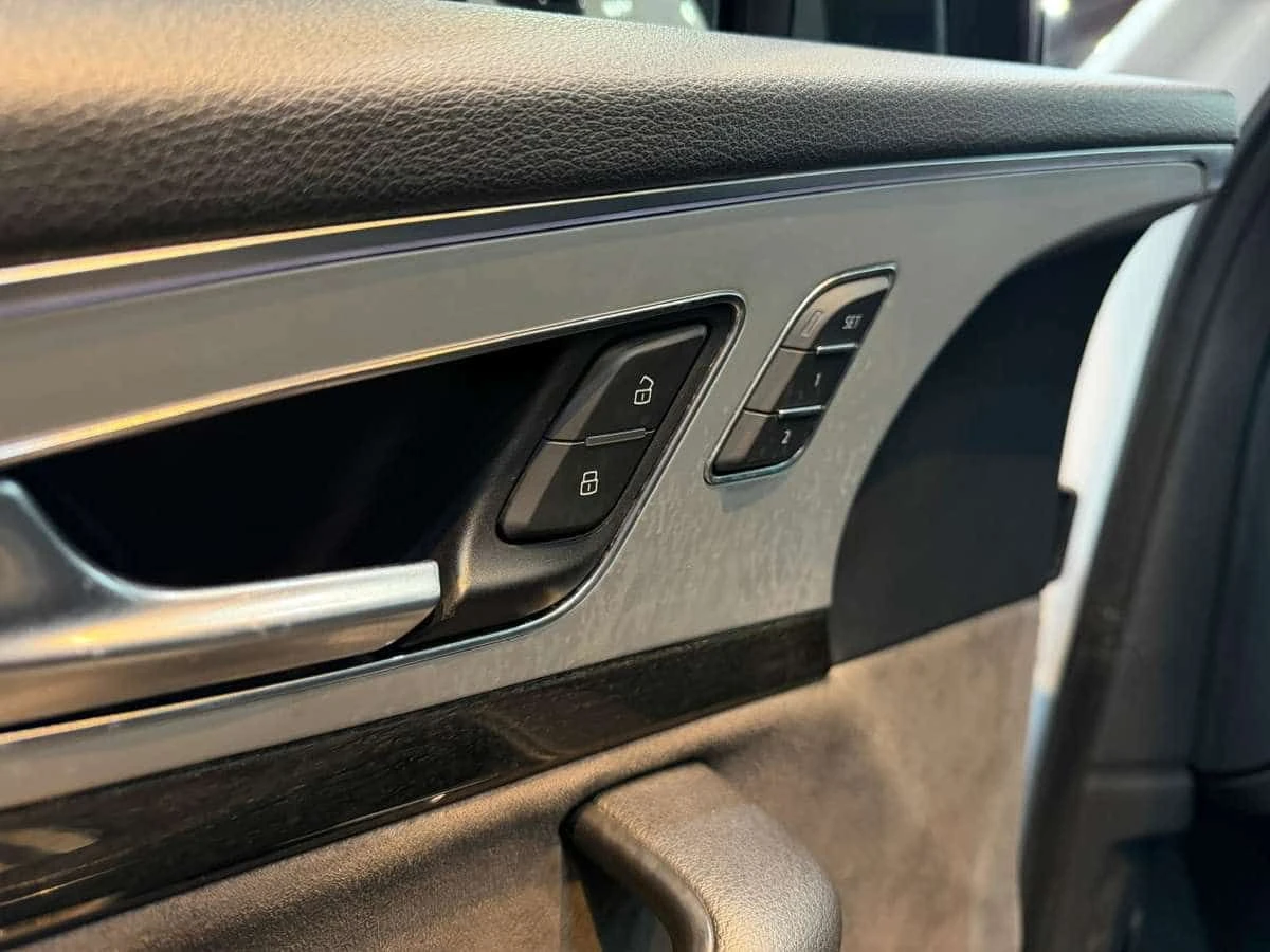 Audi Q7 * TECHNIK| MASSAGE SEATS| SOFT CLOSE| LOADED * CAR, снимка 15 - Автомобили и джипове - 55680443