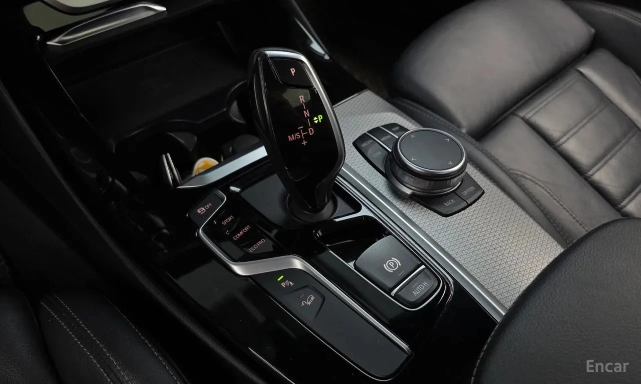 BMW X3 хDrive 20d M Sport* ПОДГРЕВ* ПАНО* АВТОКРЕДИТ* , снимка 9 - Автомобили и джипове - 56099728
