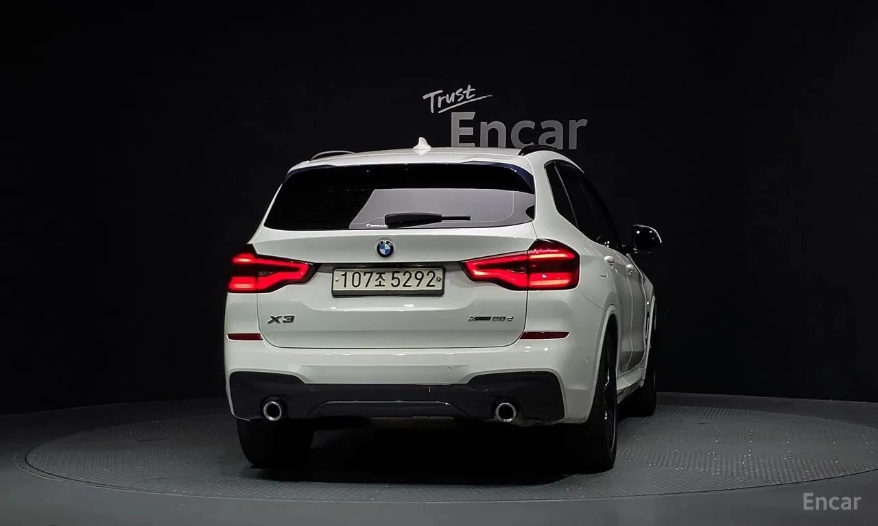 BMW X3 хDrive 20d M Sport* ПОДГРЕВ* ПАНО* АВТОКРЕДИТ* , снимка 4 - Автомобили и джипове - 56099728