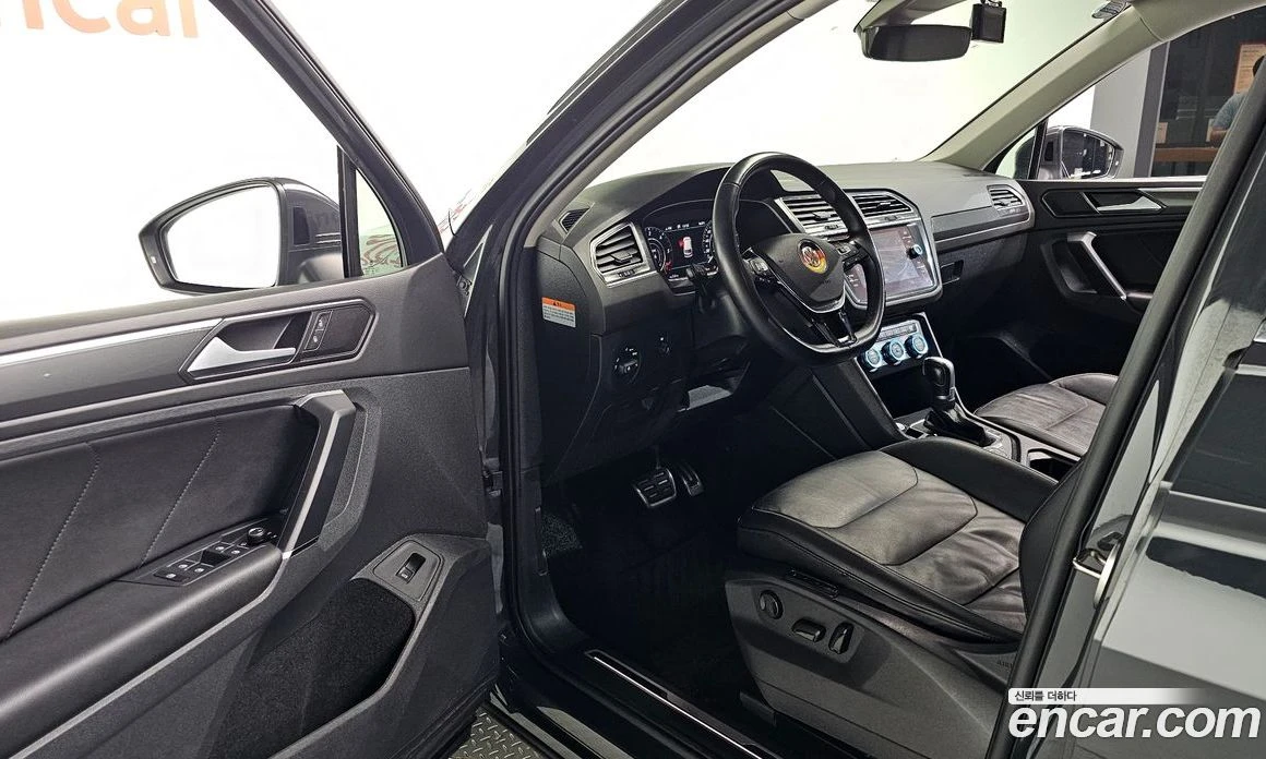 VW Tiguan 2.0 TDI 4Motion Prestige, снимка 10 - Автомобили и джипове - 56122223