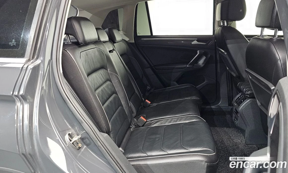 VW Tiguan 2.0 TDI 4Motion Prestige, снимка 11 - Автомобили и джипове - 56122223