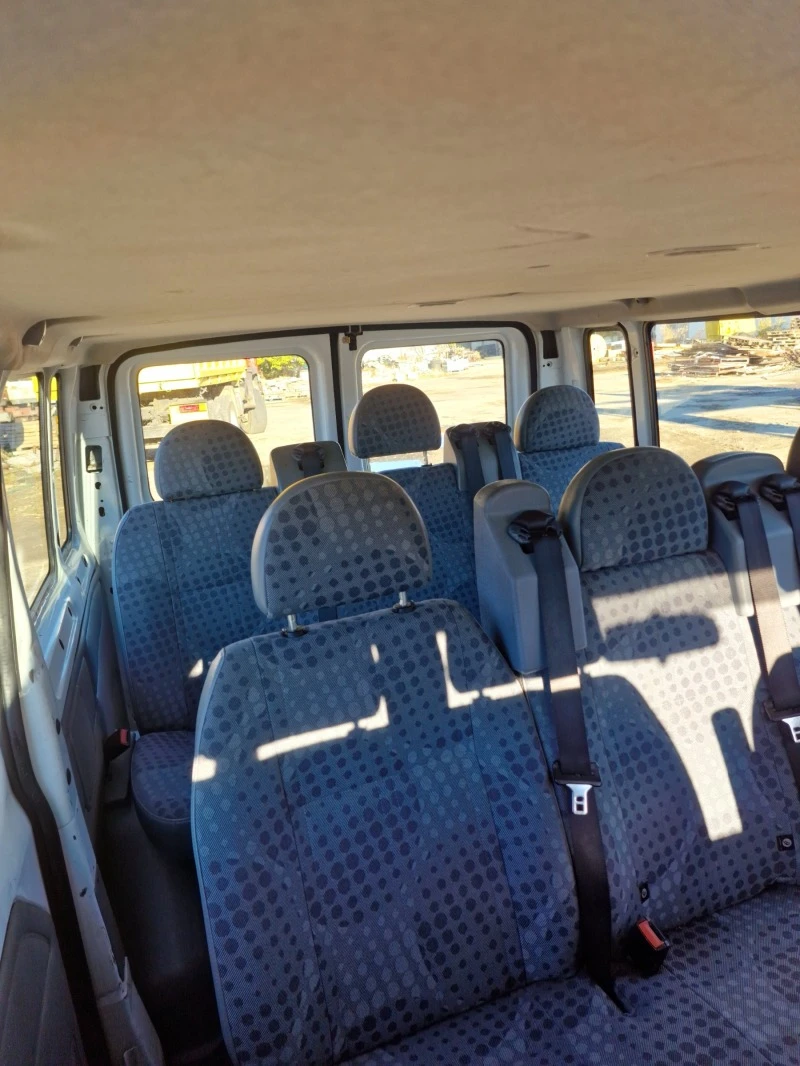 Ford Transit 2.2TDCi 8+ 1места КЛИМАТИК 2броя ОТЛИЧНО СЪСТОЯНИЕ, снимка 9 - Бусове и автобуси - 48008440