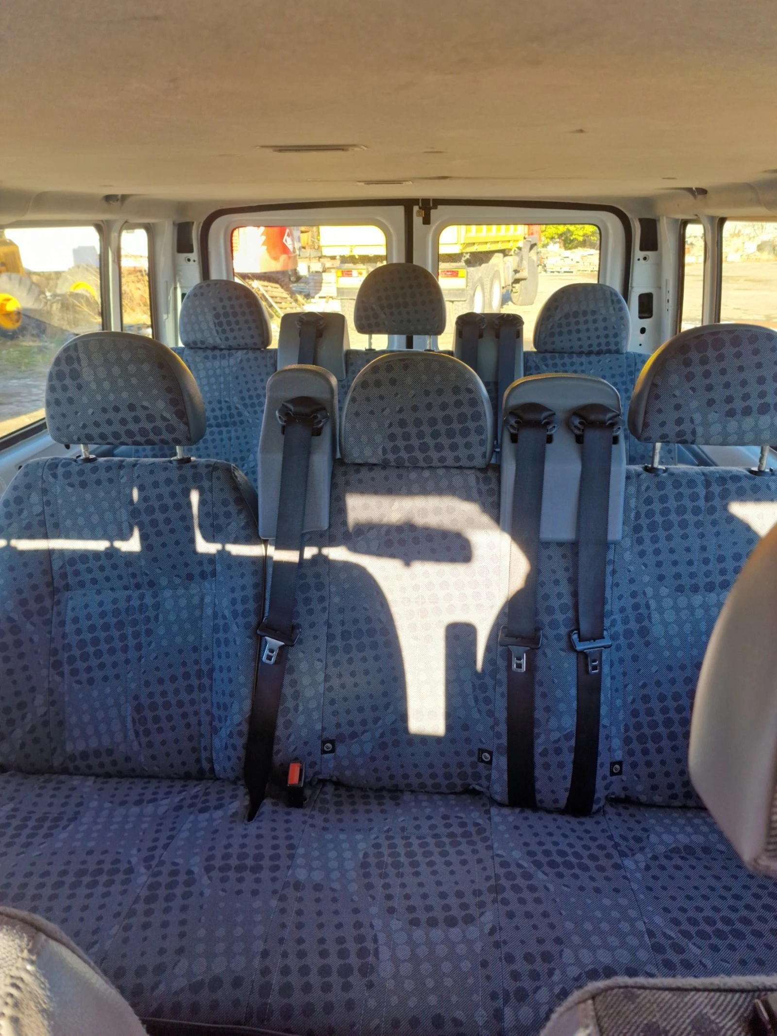 Ford Transit 2.2TDCi 8+ 1места КЛИМАТИК 2броя ОТЛИЧНО СЪСТОЯНИЕ - изображение 7