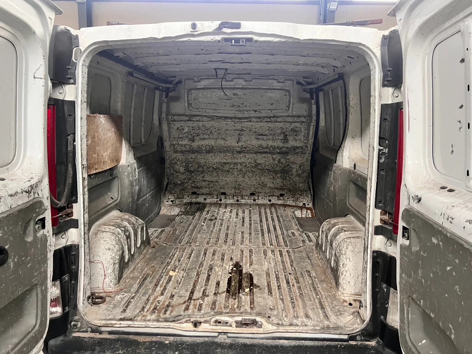 Renault Trafic -, снимка 4 - Бусове и автобуси - 55899265