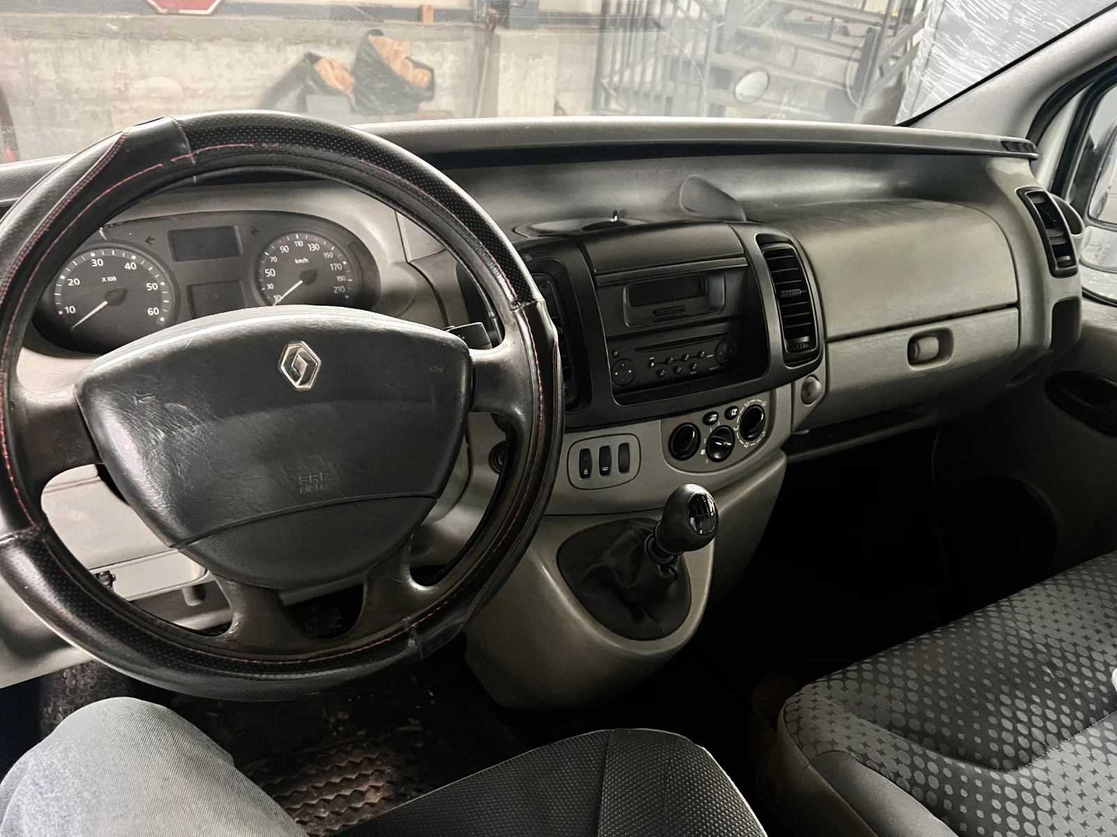 Renault Trafic -, снимка 2 - Бусове и автобуси - 55899265