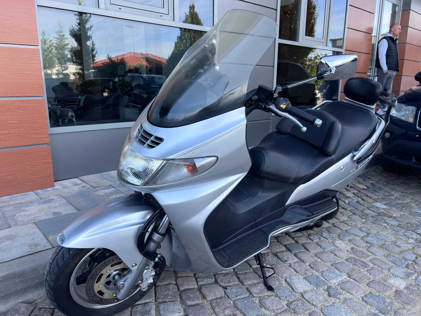 Suzuki Burgman 400 - изображение 5
