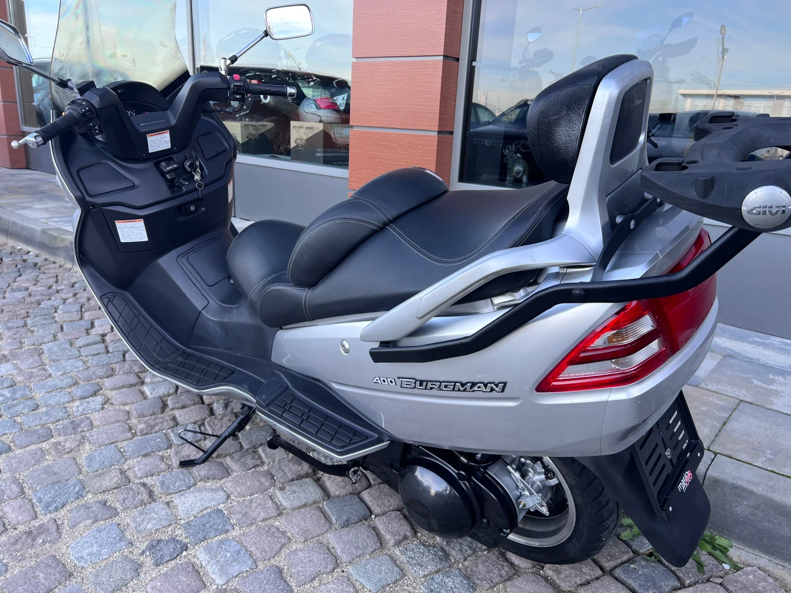 Suzuki Burgman 400 - изображение 6