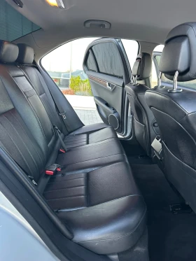 Mercedes-Benz C 280 V6 3.0i 231 ks Автомат 7G / Нави / кожа, снимка 13