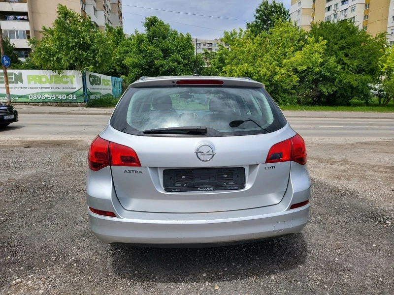 Opel Astra 1.7TDCI, снимка 6 - Автомобили и джипове - 47061152