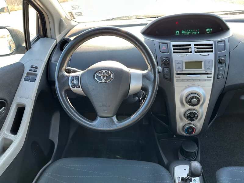 Toyota Yaris D4D, снимка 9 - Автомобили и джипове - 49043523