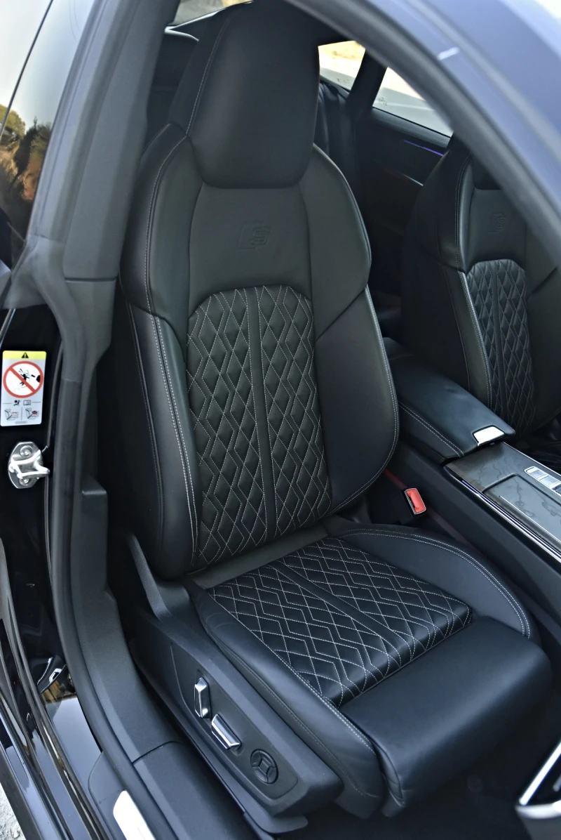 Audi S7 TDI V6T 360  B&O LAZER 21  RS-SITZE FULL, снимка 14 - Автомобили и джипове - 51530211