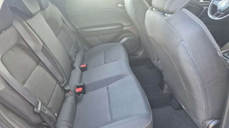 Renault Captur 1.5dci 95к.с, снимка 15 - Автомобили и джипове - 51775579