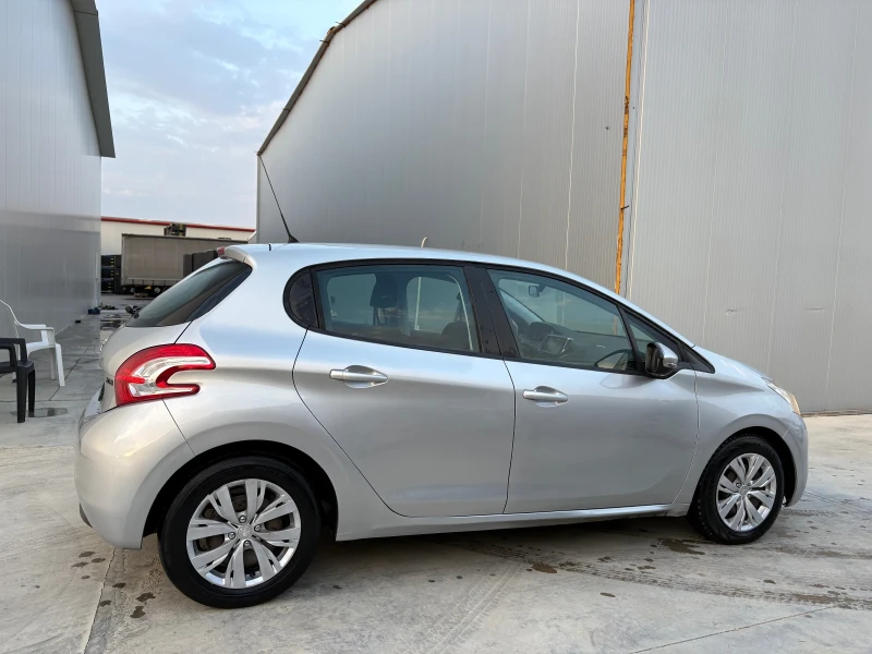 Peugeot 208 1.4 HDI EURO5B, снимка 7 - Автомобили и джипове - 51840753