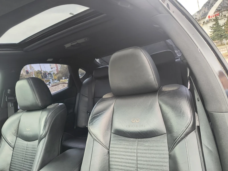 Infiniti M 30dS, снимка 8 - Автомобили и джипове - 52420582