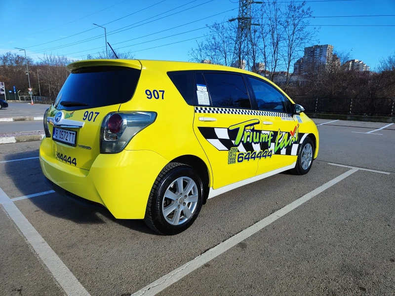 Toyota Verso 1.6 D-4D (112кс) 6+ 1, снимка 4 - Автомобили и джипове - 52407873