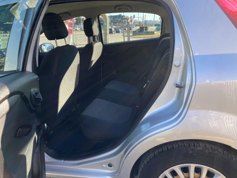 Fiat Punto 1.3MJTD/EU.6B/РЕАЛНИ КМ ! ! ! , снимка 13 - Автомобили и джипове - 52937904