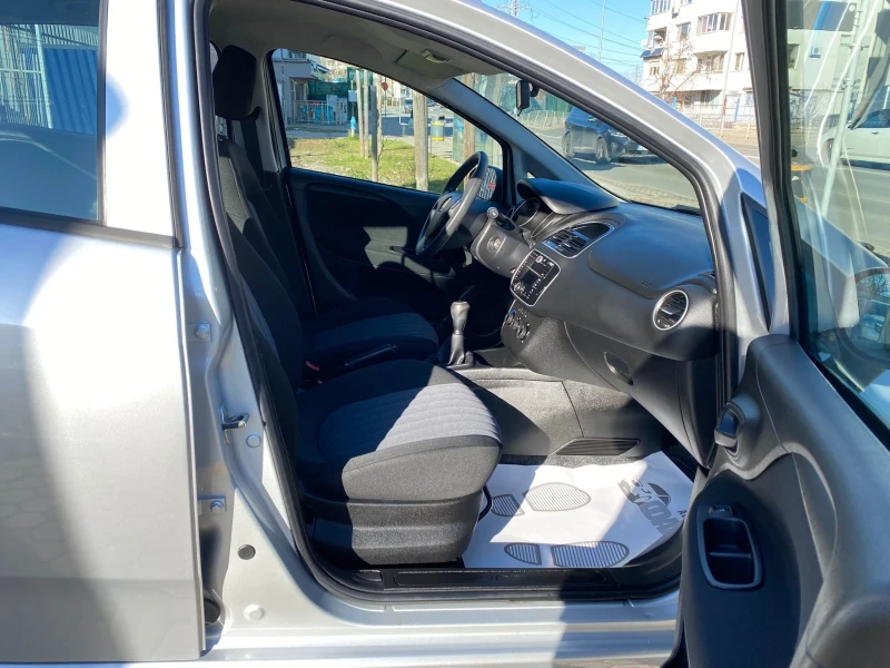 Fiat Punto 1.3MJTD/EU.6B/РЕАЛНИ КМ ! ! ! , снимка 11 - Автомобили и джипове - 52937904