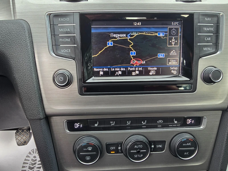 VW Golf 1.6TDi-Navi= Podgrev, снимка 6 - Автомобили и джипове - 53258830