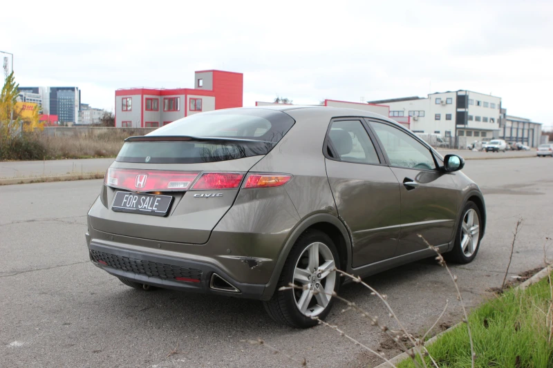 Honda Civic automatic 1.8vtec, снимка 5 - Автомобили и джипове - 53401136