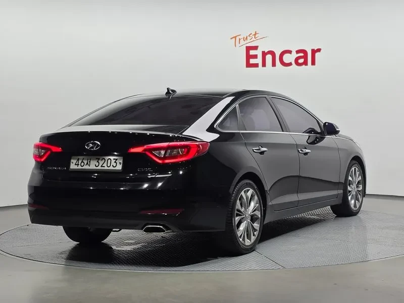 Hyundai Sonata 2.0 Premium, снимка 2 - Автомобили и джипове - 56130517