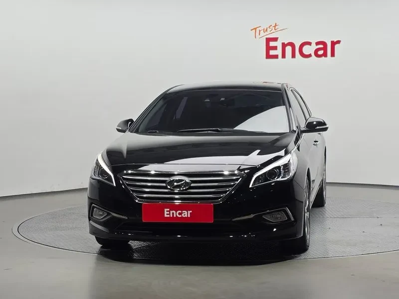 Hyundai Sonata 2.0 Premium, снимка 3 - Автомобили и джипове - 56130517