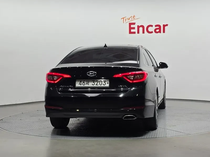 Hyundai Sonata 2.0 Premium, снимка 4 - Автомобили и джипове - 56130517