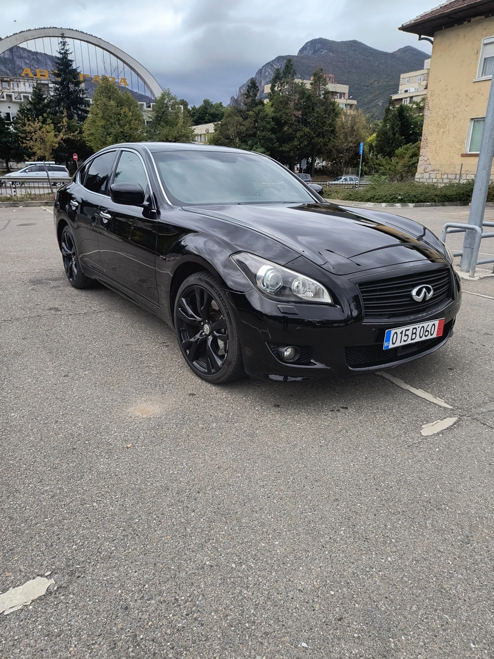 Infiniti M 30dS, снимка 1