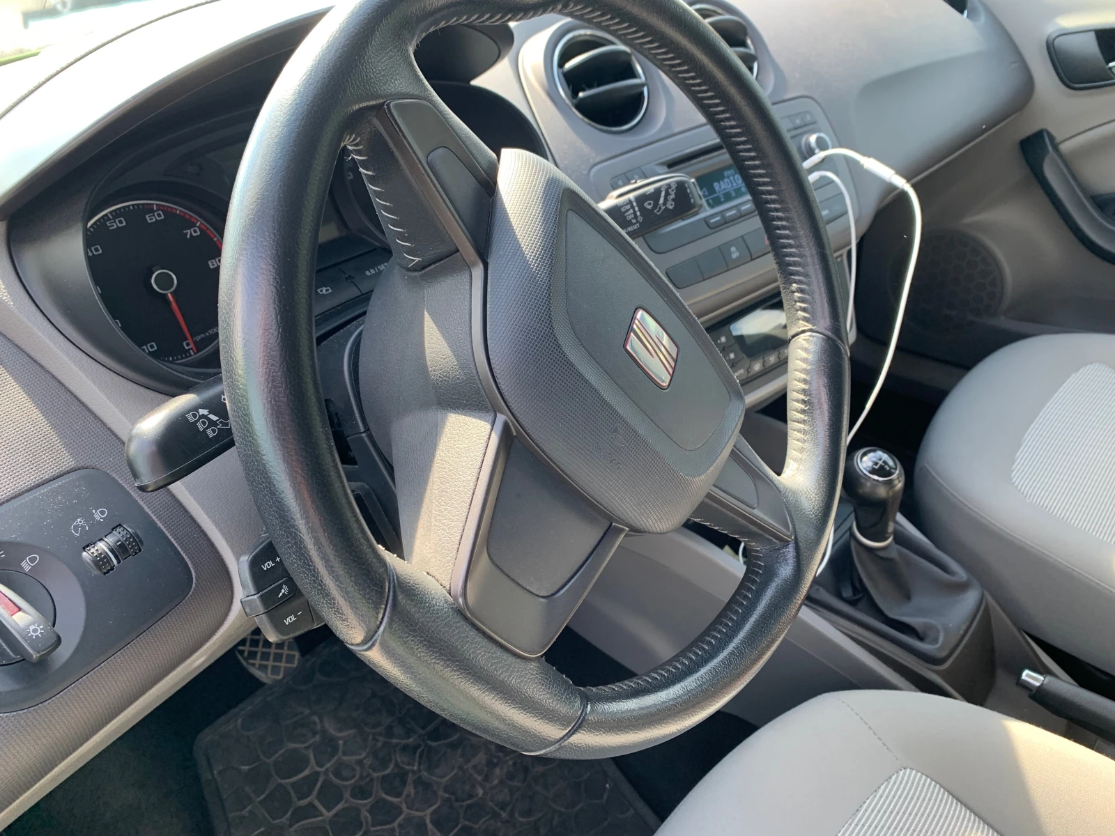 Seat Ibiza 1.2i ПАНОРАМА - изображение 10