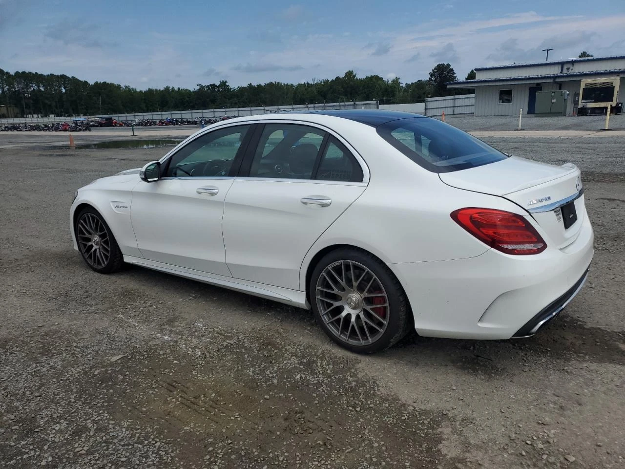Mercedes-Benz C 63 AMG S * КЛИП НА ДВИГАТЕЛ* * ЛИЗИНГ*  - изображение 3