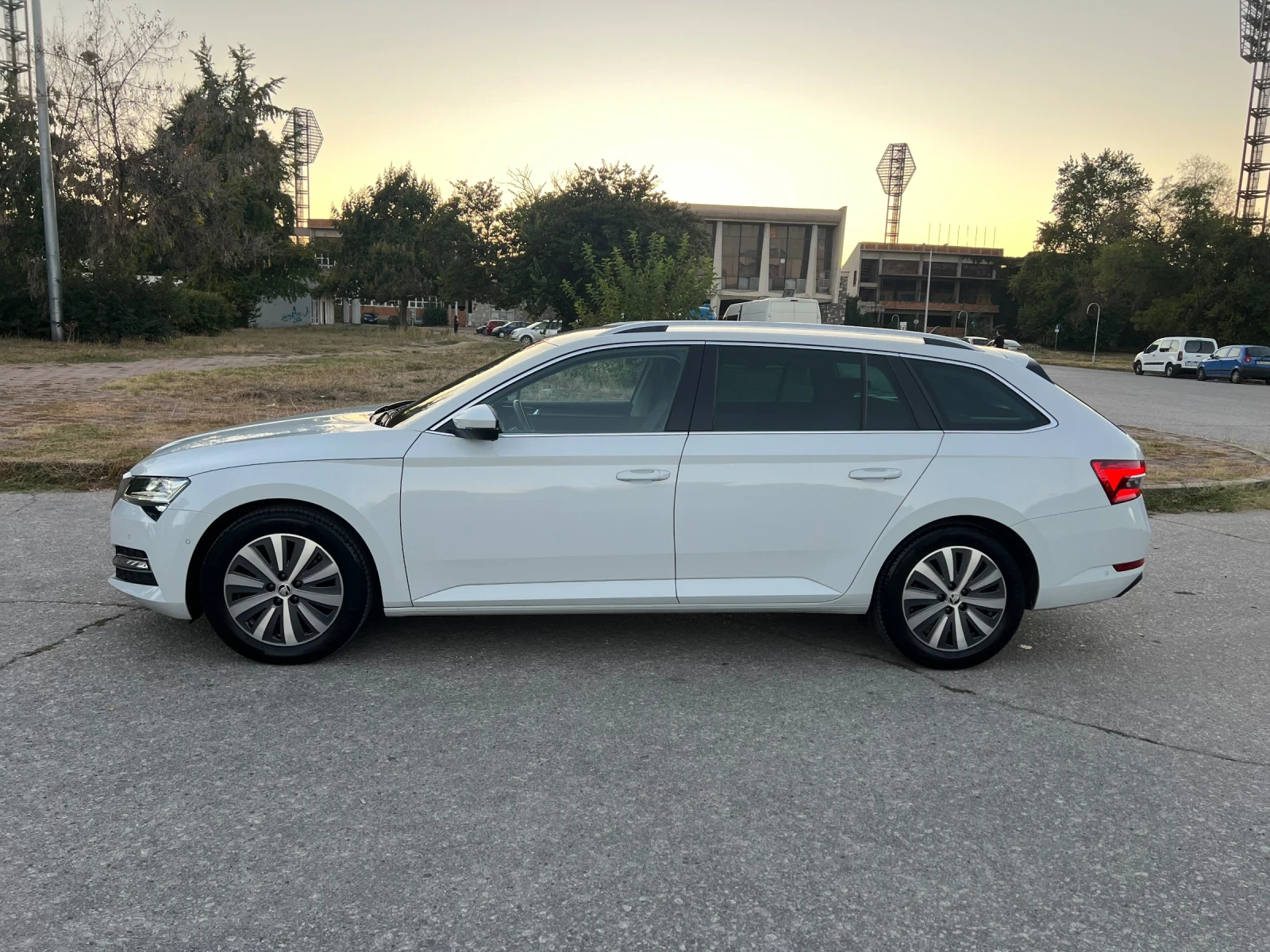 Skoda Superb 57000км Уникат - изображение 2