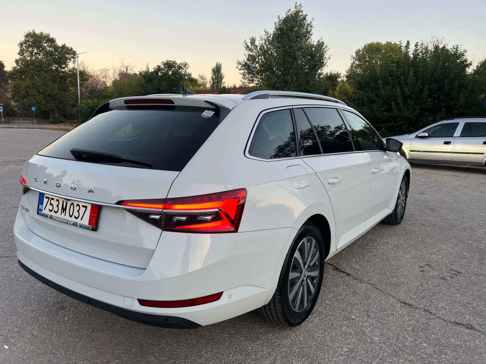 Skoda Superb 57000км Уникат - изображение 4