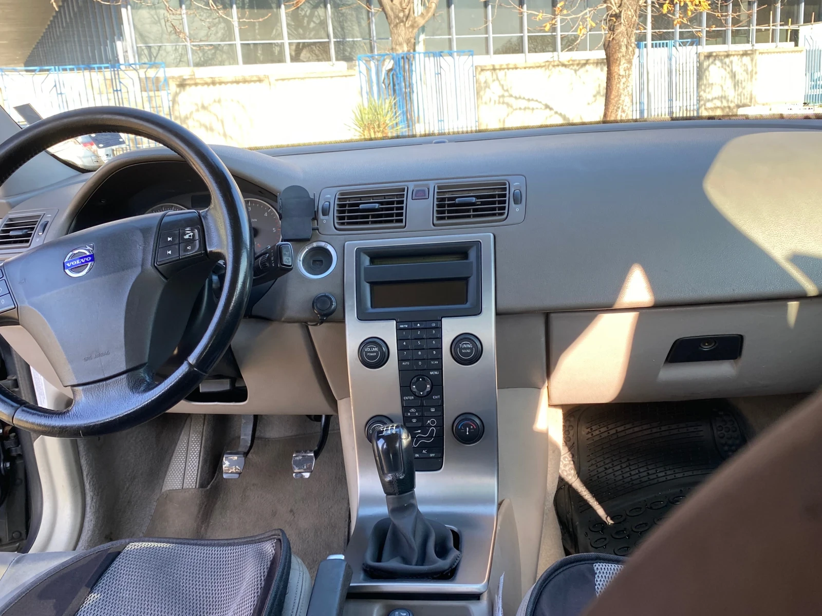 Volvo V50 2.0 D - изображение 7