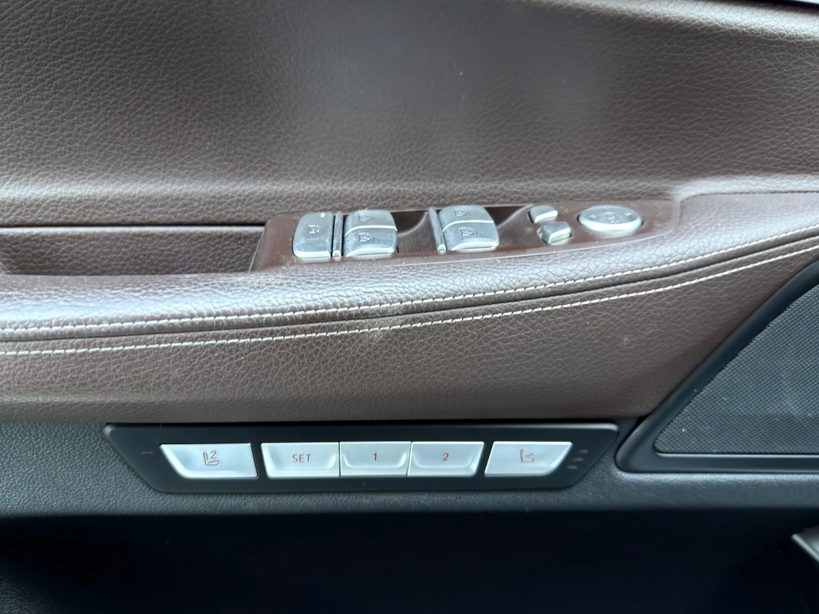 BMW 730 xDrive/3xTV/M-Packet/Massage/360cam/DISTR/LINE-ASS, снимка 15 - Автомобили и джипове - 53747584