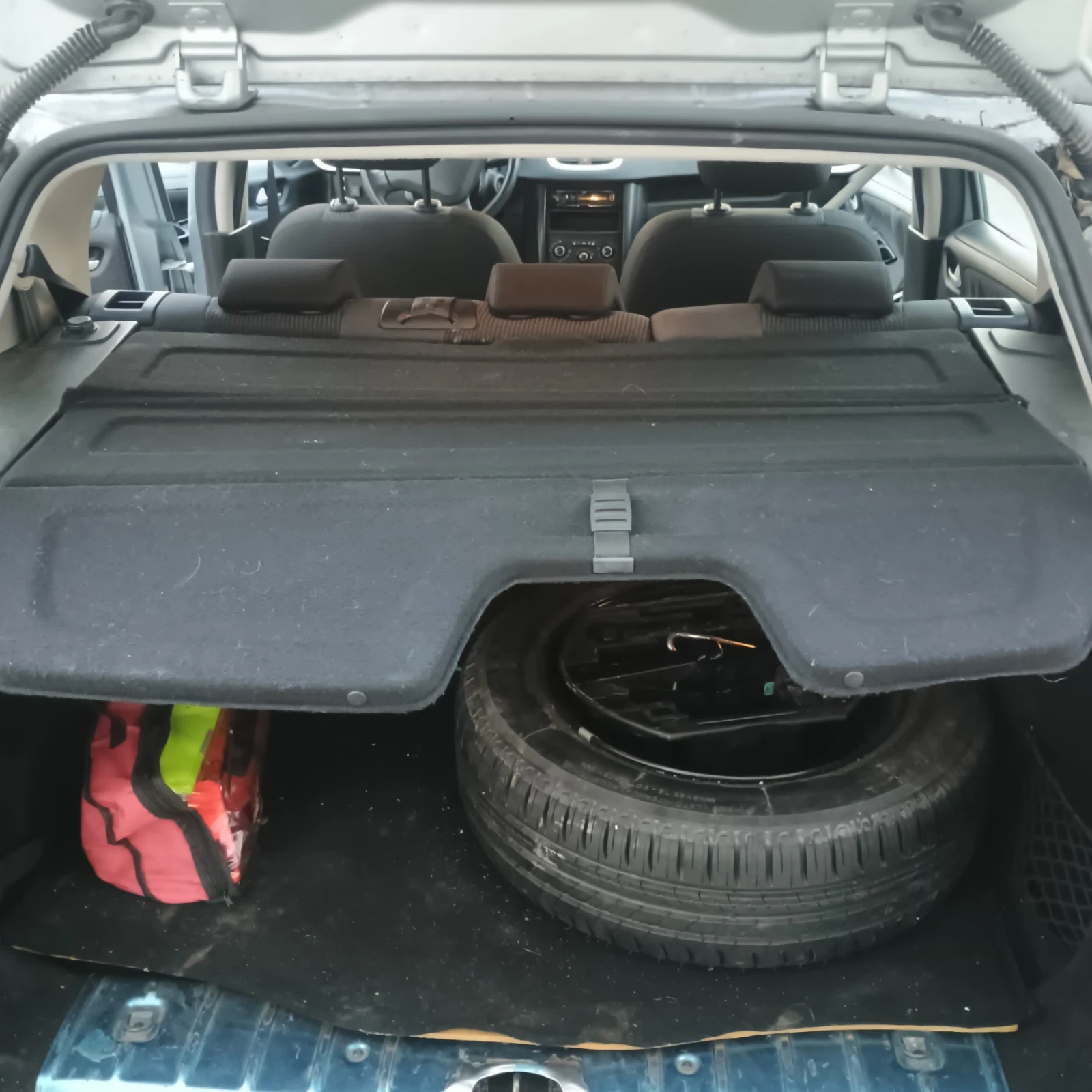 Peugeot 207 SW ГАЗОВА Уредба, снимка 4 - Автомобили и джипове - 53790879