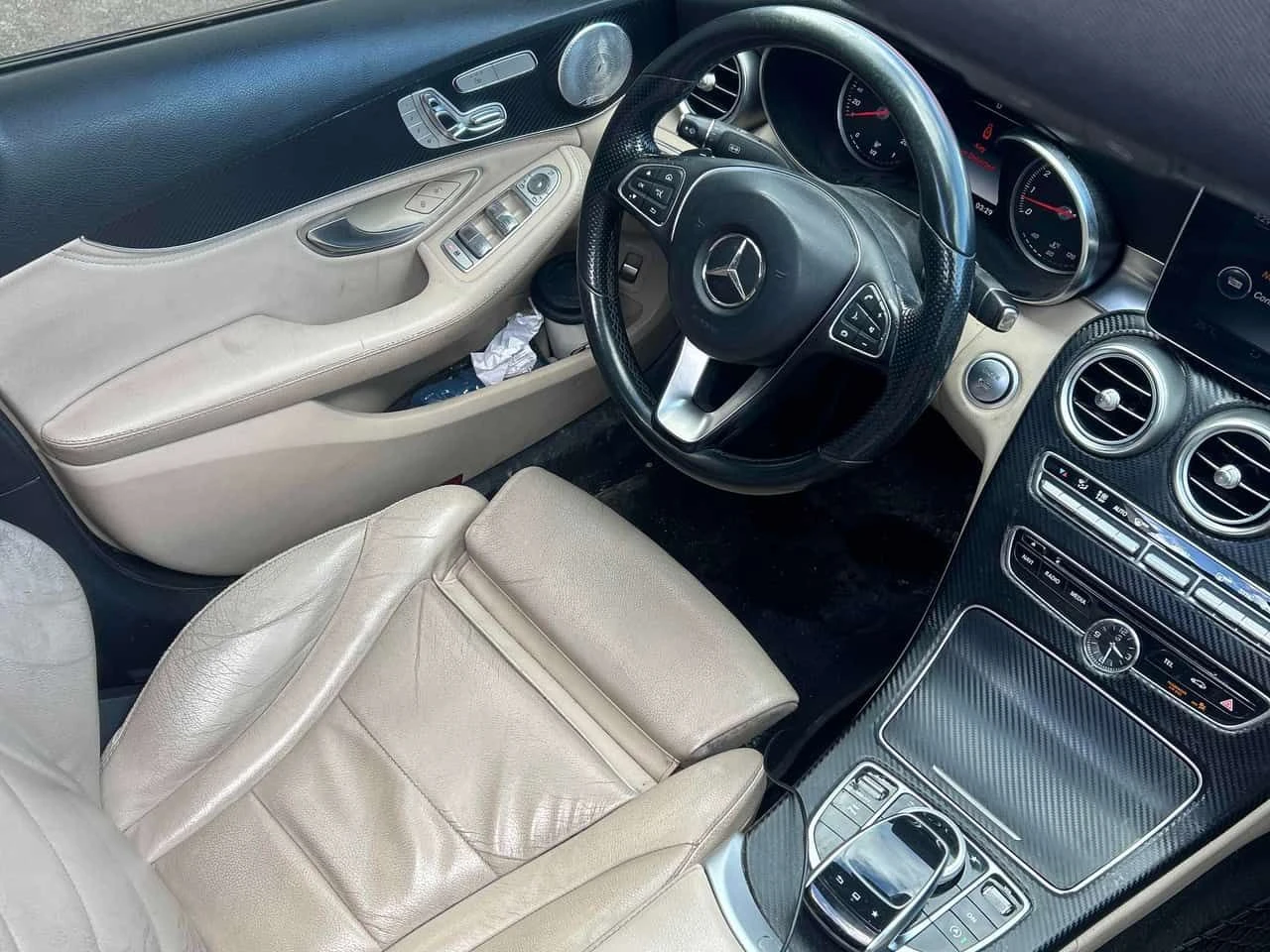 Mercedes-Benz C 400 4MATIC * AMG PACK* BURMASTER* ПОДГРЕВИ* , снимка 15 - Автомобили и джипове - 53841982