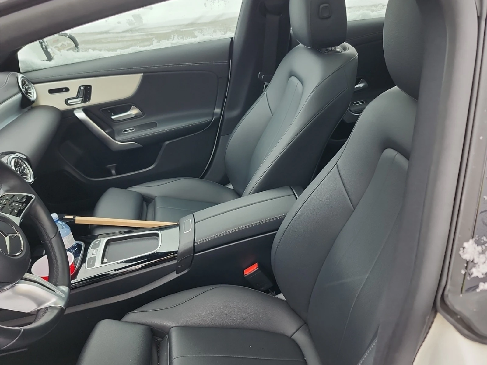 Mercedes-Benz CLA 250 * * CARFAX * * АВТО КРЕДИТ * * , снимка 9 - Автомобили и джипове - 54036556