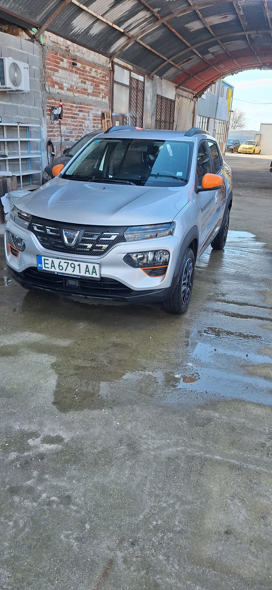 Dacia Spring, снимка 2 - Автомобили и джипове - 54100484