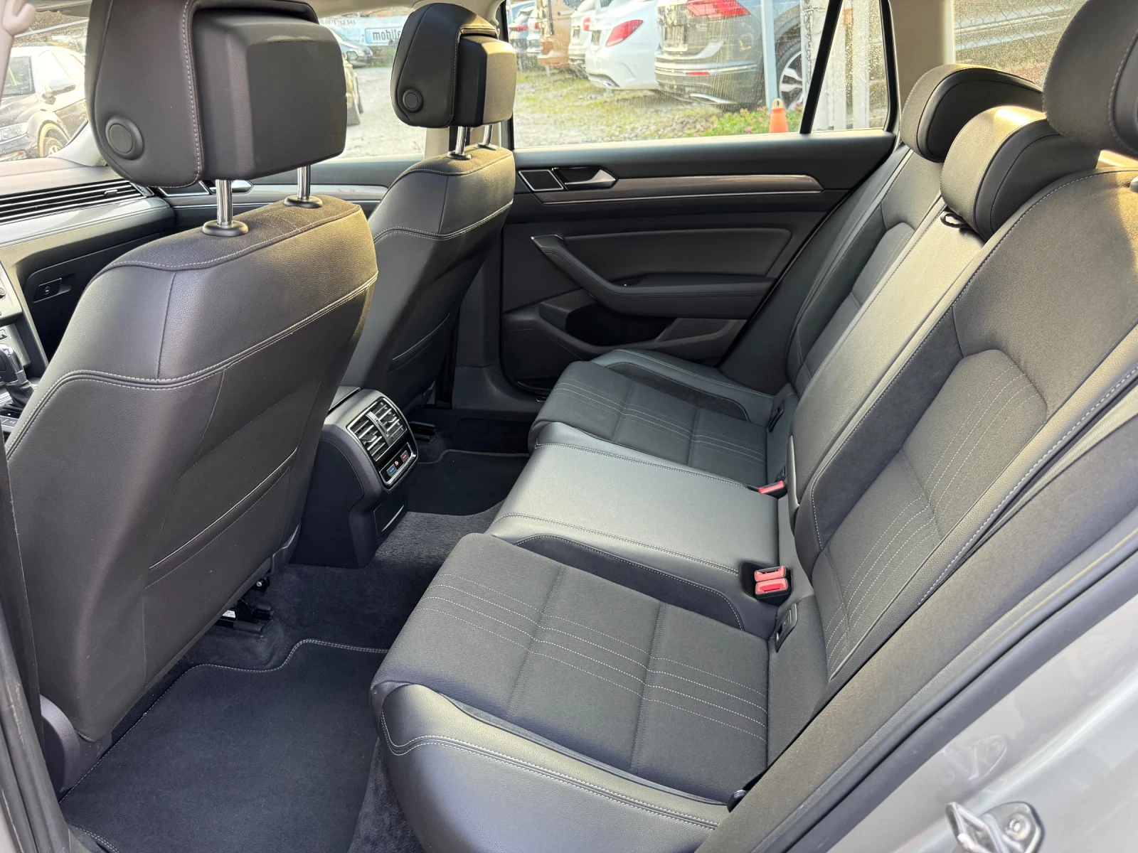 VW Passat Alltrack* 2.0TDI* DSG* LED* Panorama, снимка 12 - Автомобили и джипове - 54195195