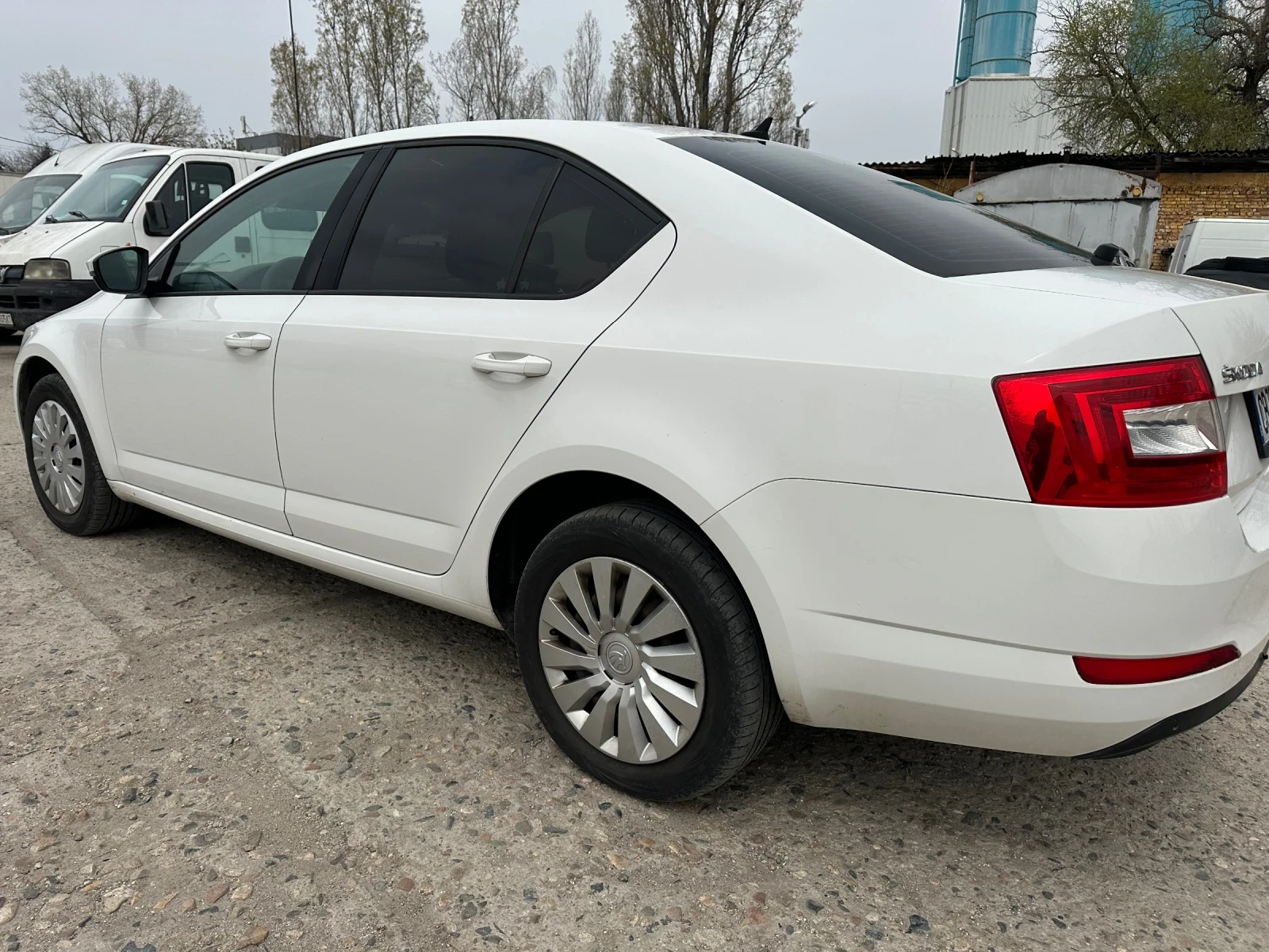 Skoda Octavia, снимка 6 - Автомобили и джипове - 54672468