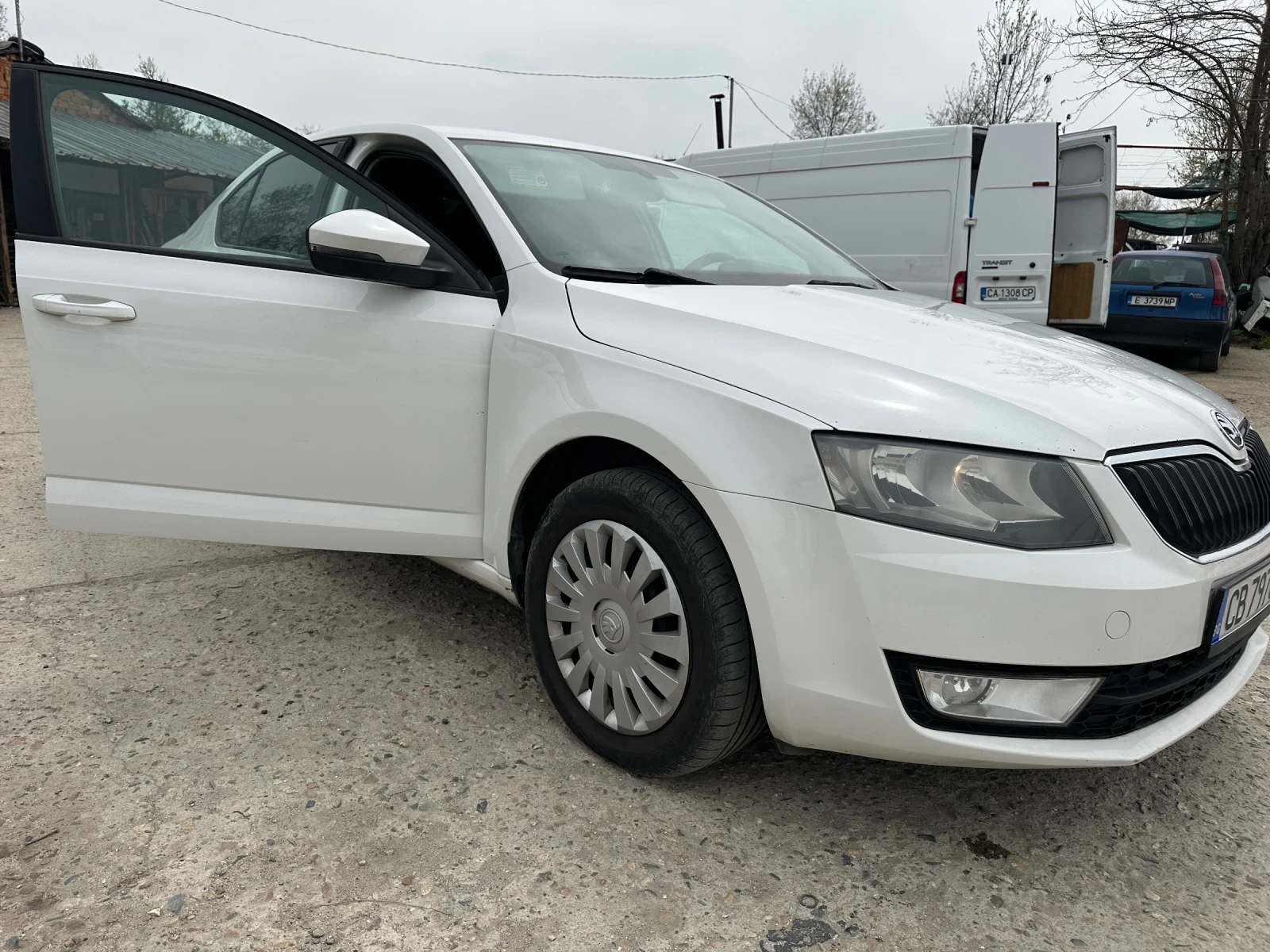 Skoda Octavia, снимка 3 - Автомобили и джипове - 54672468