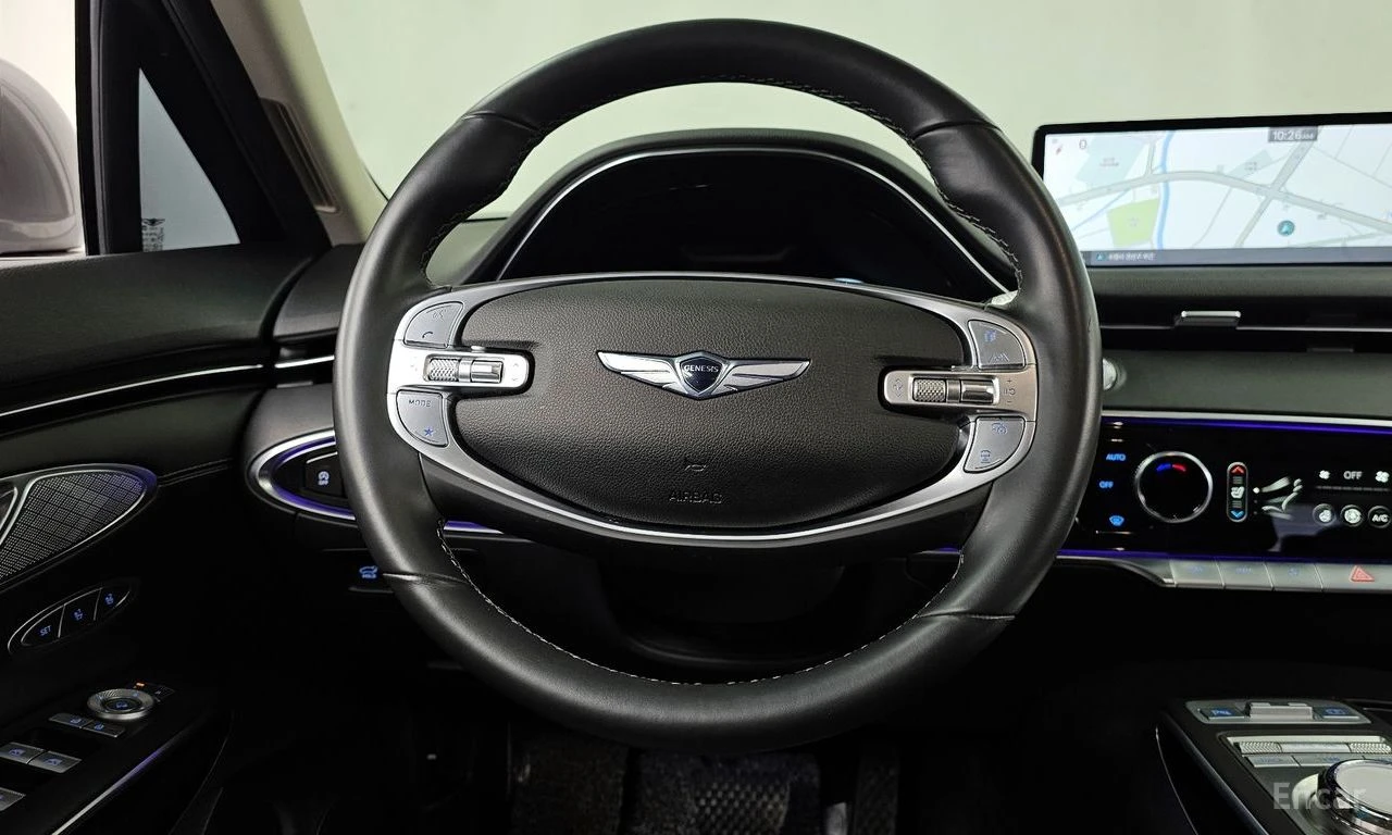 Genesis GV70 2.2 DIESEL* AWD* КОЖА* ПОДГР* ОБДУХ* 360* HUD* LIN, снимка 12 - Автомобили и джипове - 54666690