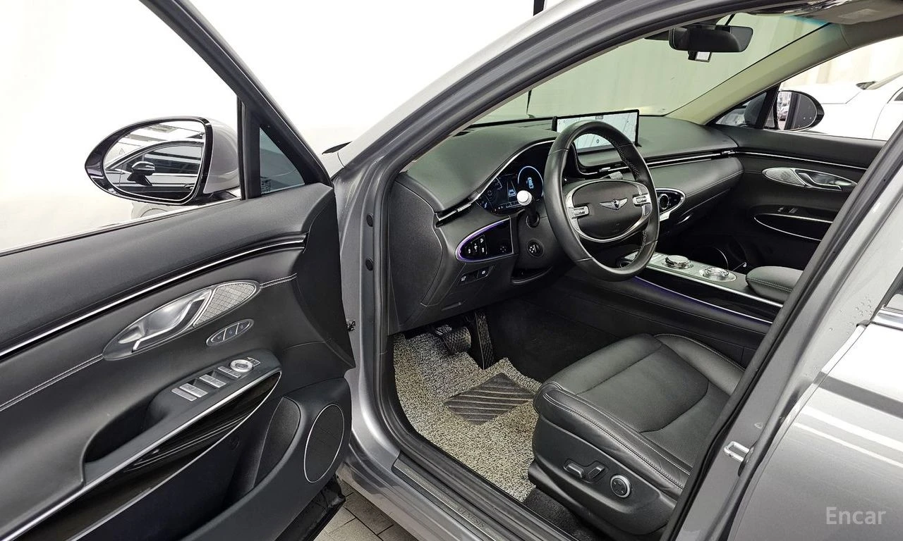 Genesis GV70 2.2 DIESEL* AWD* КОЖА* ПОДГР* ОБДУХ* 360* HUD* LIN, снимка 9 - Автомобили и джипове - 54666690