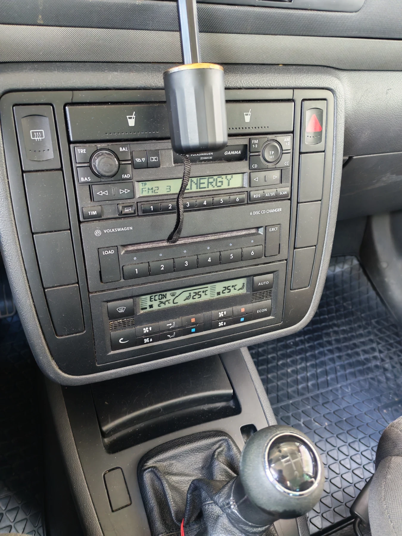 VW Sharan, снимка 8 - Автомобили и джипове - 54709366
