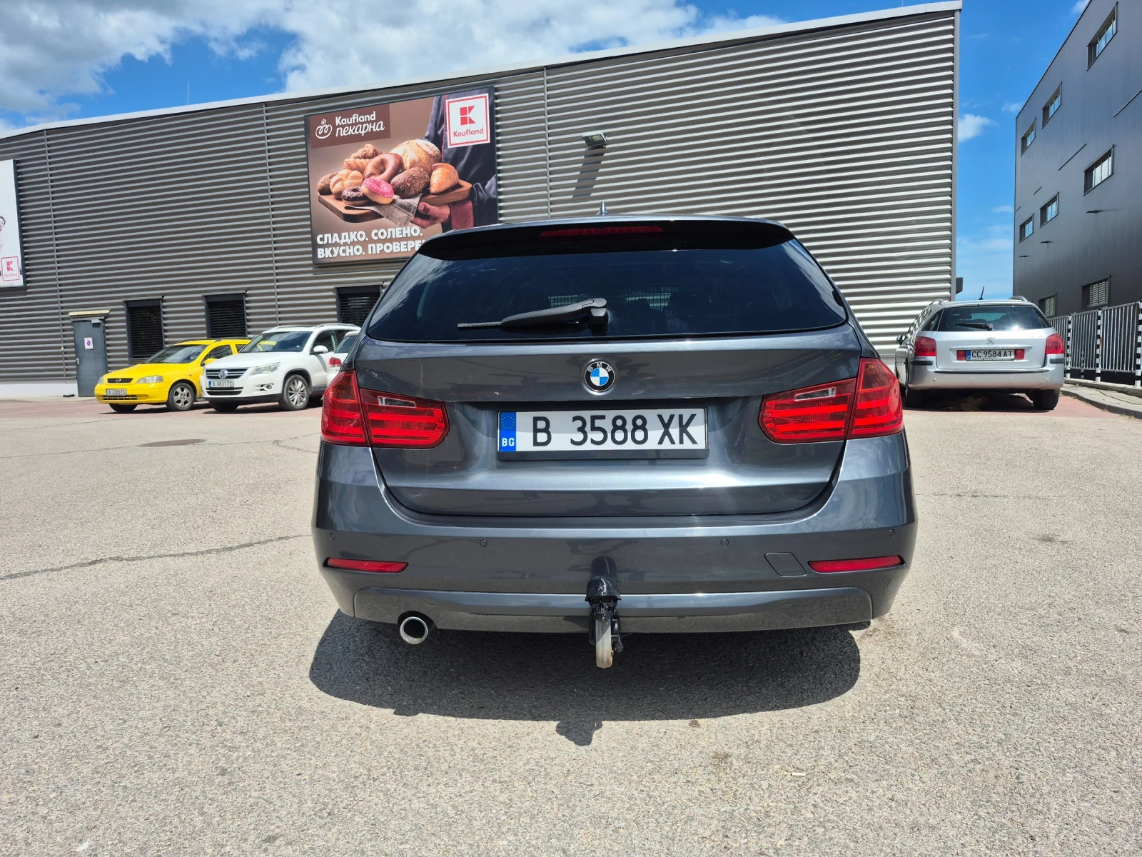 BMW 320, снимка 5 - Автомобили и джипове - 54973123