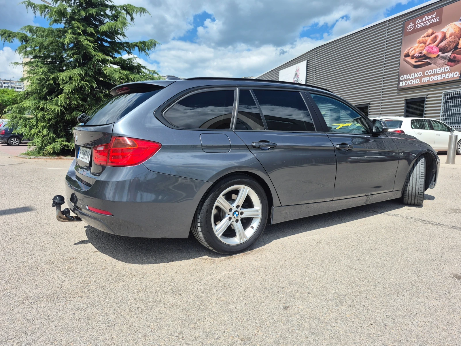 BMW 320, снимка 6 - Автомобили и джипове - 54973123