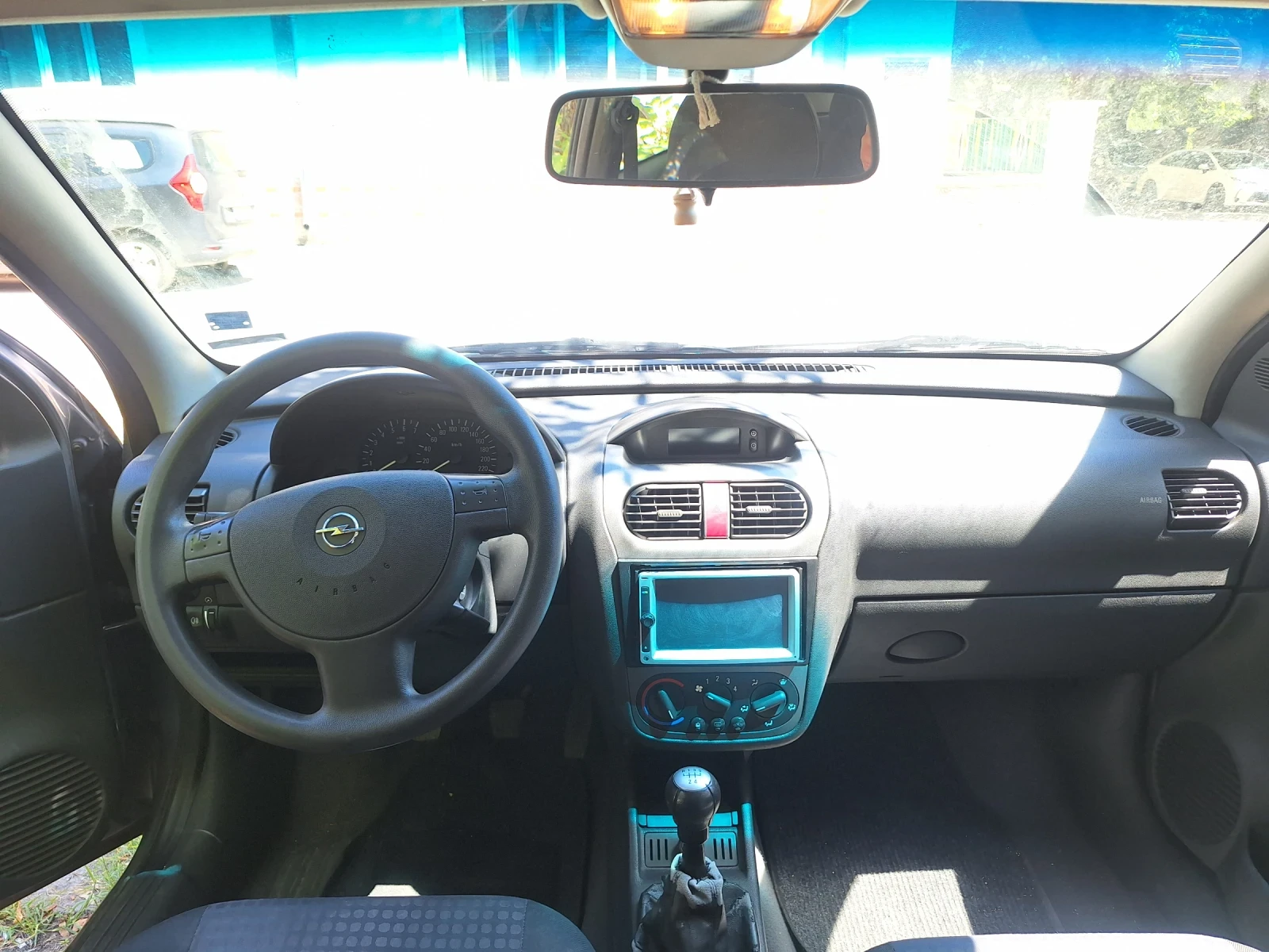 Opel Corsa 1.2, снимка 4 - Автомобили и джипове - 55240304