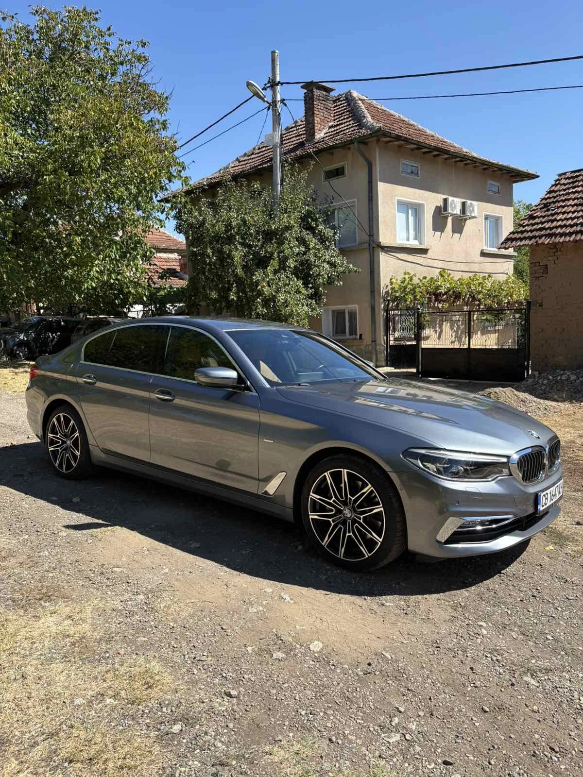 BMW 530 i хDrive/Luxury/Камера 360/, снимка 14 - Автомобили и джипове - 56057023