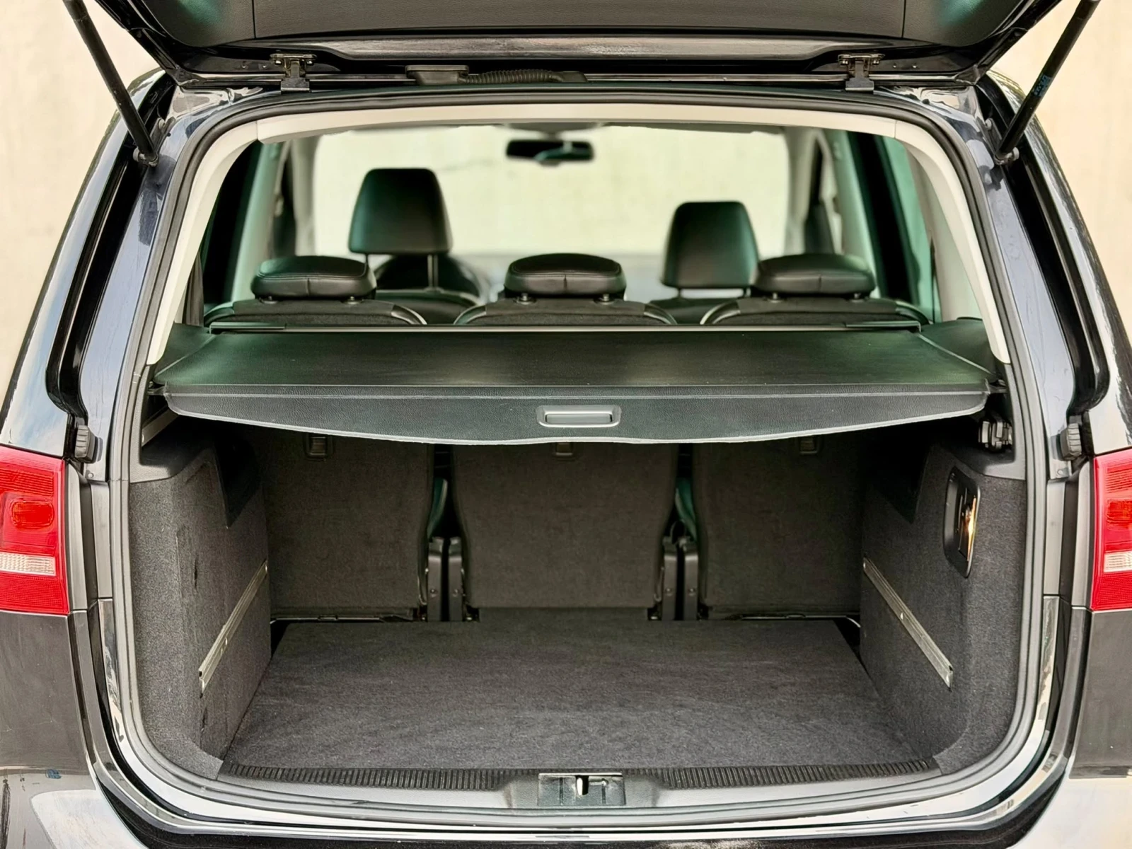 VW Sharan 2.0TDi 140�� * High-Line* * �������� �������*  | Mobile.bg � ����������� 16