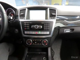 Mercedes-Benz ML 350 4MATIC* BLUE TEC* КОЖА* ПОДГРЕВ* ОБДУХВАНЕ* ПАНО, снимка 11