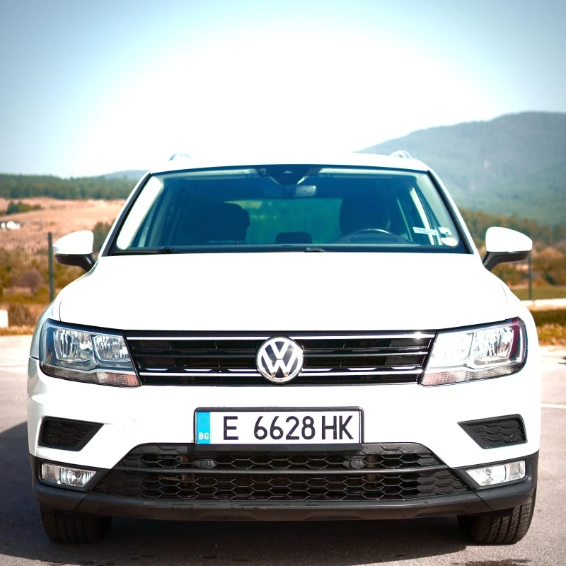 VW Tiguan, снимка 1 - Автомобили и джипове - 46401109